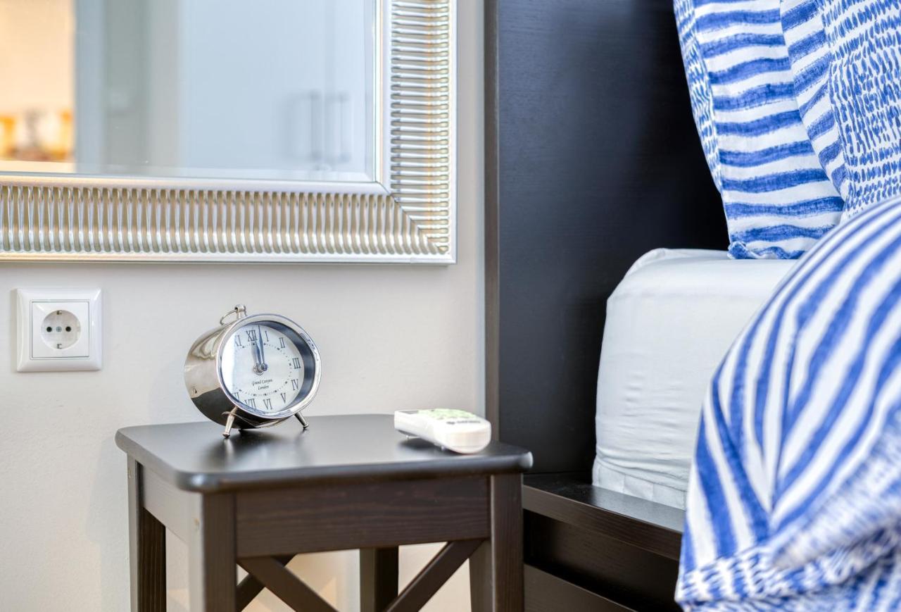 Lovely Sunlit Central Athens 2 Bedroom 2 Bathroom Condo Экстерьер фото
